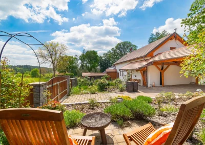 Realitní makléř Michal Nepodal prodává luxusní rodinný dům ve Výšicích u Blatné